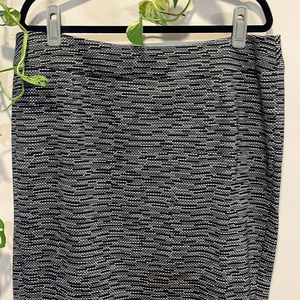 🍉 NEW W/O TAGS Sz 18 Lane Bryant pencil skirt